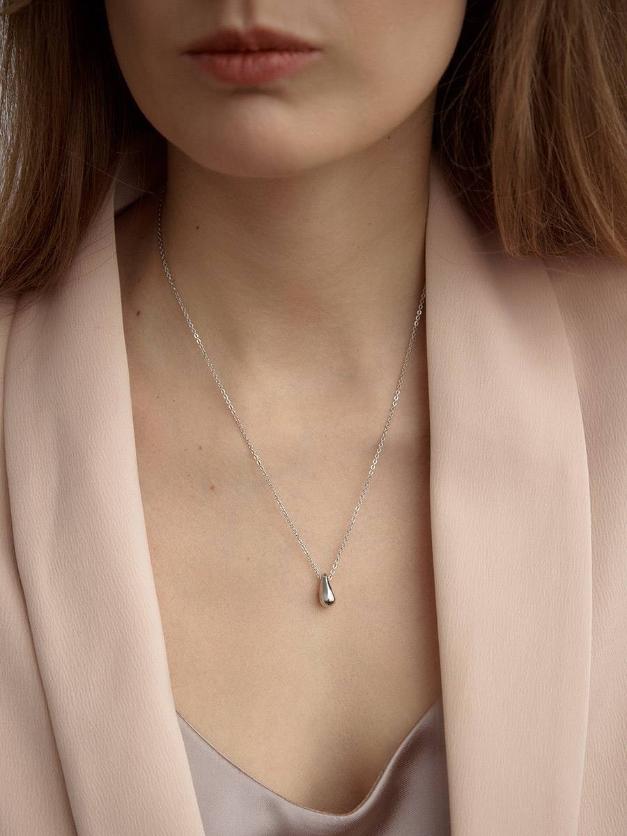 Sterling silver teardrop deals necklace