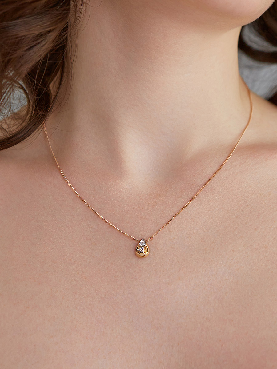 Classy Teardrop Design Gold Diamond Necklace, image , picture 3