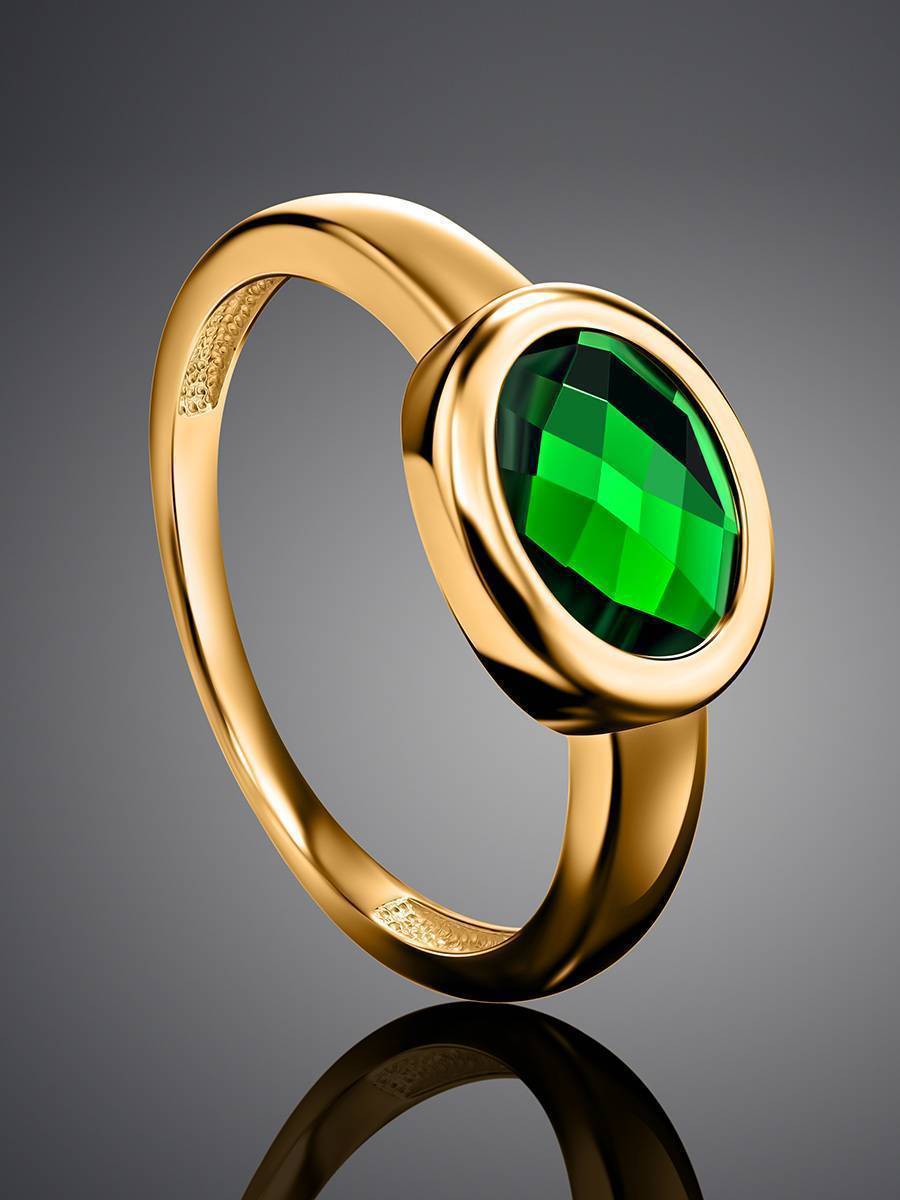 Classy Golden Ring With Green Crystal