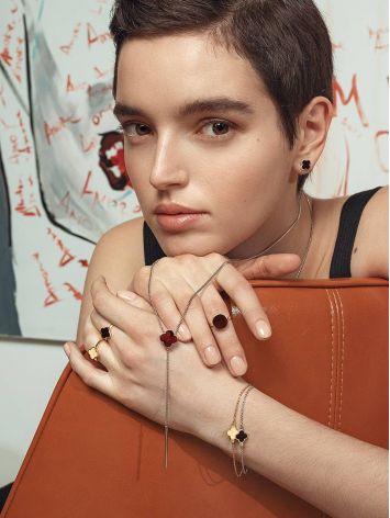 Trendy Clover Motif Silver Amber Chain Bracelet The Monaco, Length: 16, image , picture 3