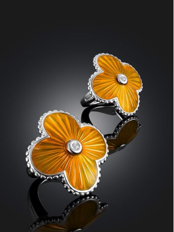 Clover Motif Enamel Earrings With Diamonds The Heritage, image , picture 2