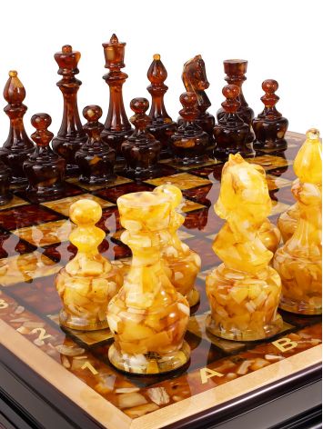 Exquisite 2-in-1 game set featuring a wooden and amber chessboard, matching chess pieces, and checkers, image , picture 4