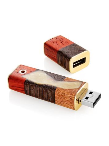 16 Gb Handmade Flash Drive Necklace With Amber And Wood The Indonesia, image 