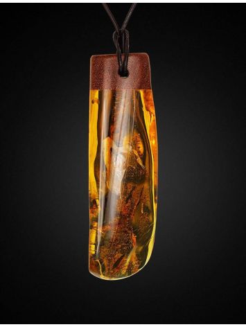 Cognac Amber And Oak Wood Pendant The Indonesia, image , picture 3