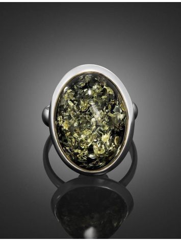 Крупное серебряное кольцо с искрящимся янтарём зелёного цвета 18.5, Ring Size: 8.5 / 18.5, image , picture 3