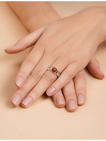 Эффектное неширокое кольцо с янтарём коньячного цвета «Энигма» 16, Ring Size: 9 / 19, image , picture 5