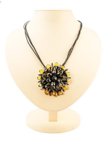 Dark Amber Necklace The Chrysanthemum, image 
