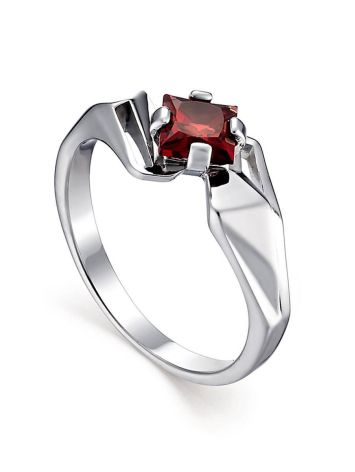 Silver Silver Ring With Deep Red Garnet Centerstone, Ring Size: 7 / 17.5, image 